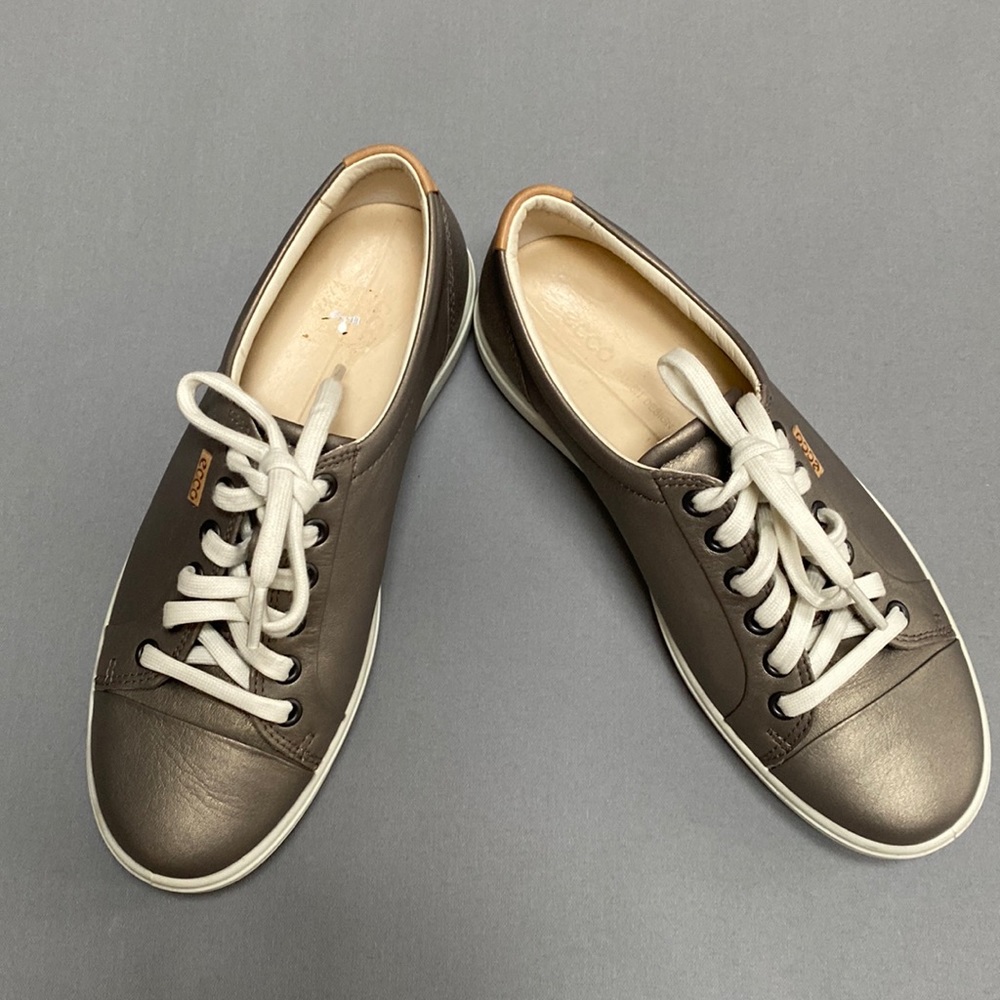 Ecco sneakers, size 38 (7.5)